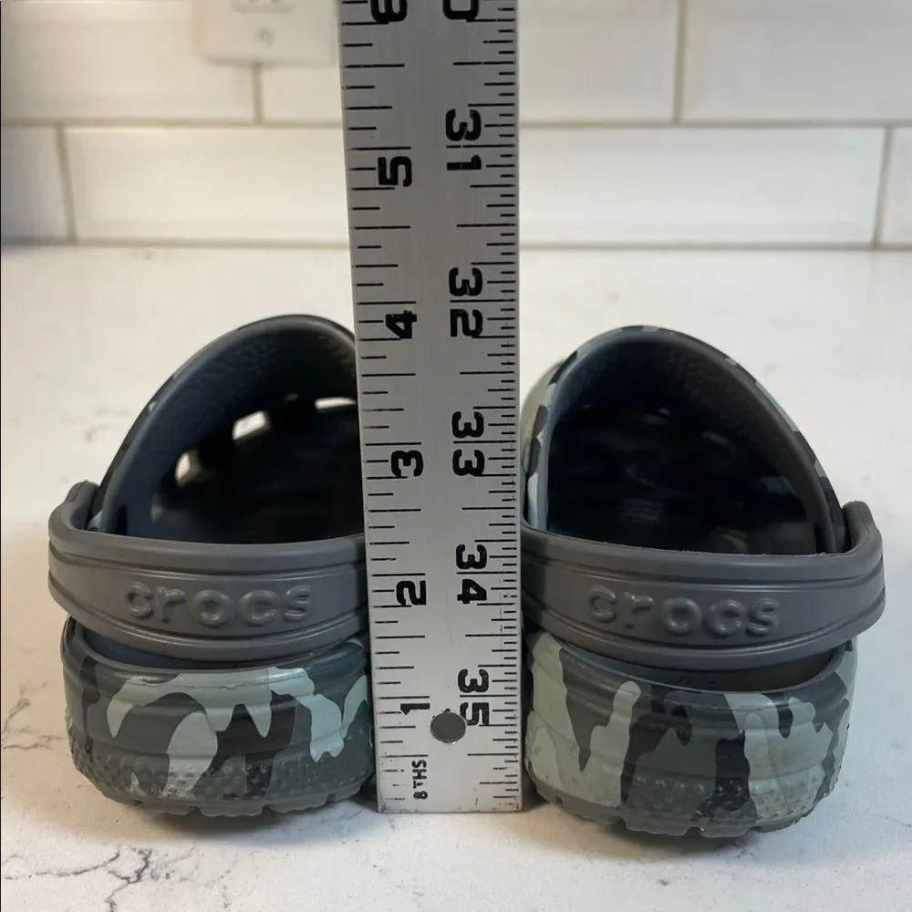 CROCS brand style